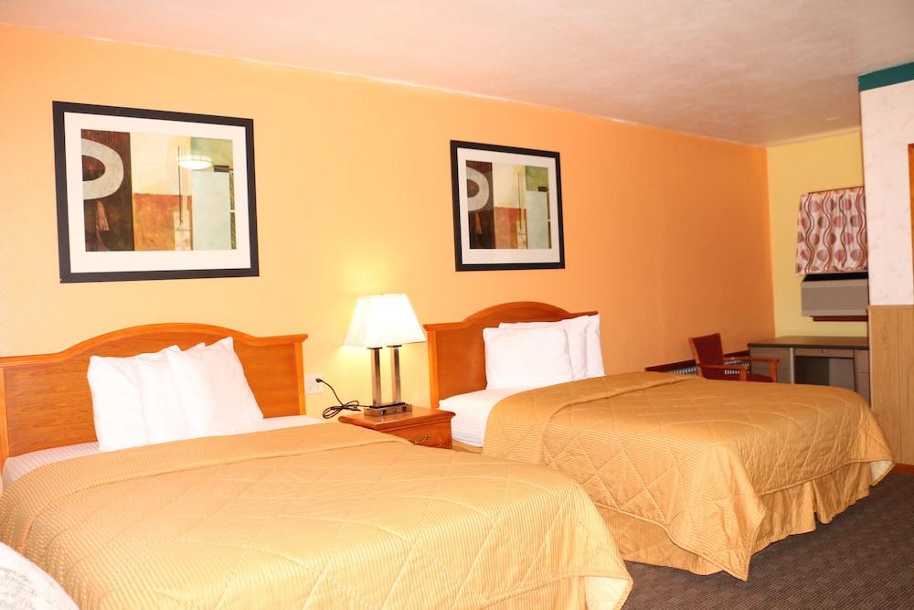 Frontier Motel photo 12