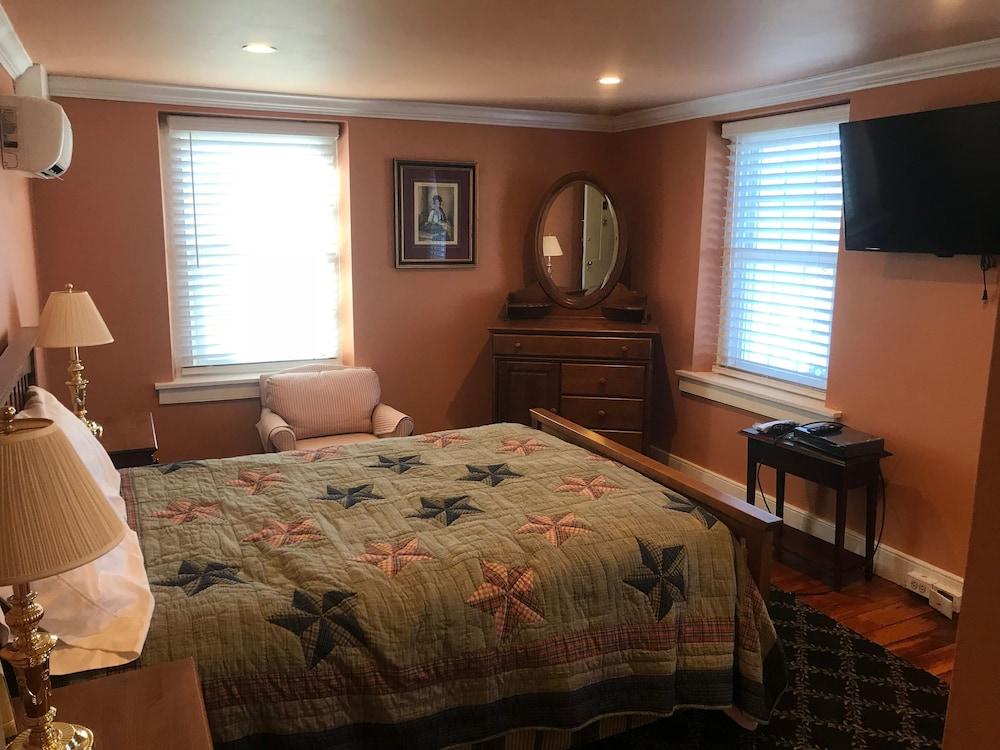 Stottsville Inn photo 52