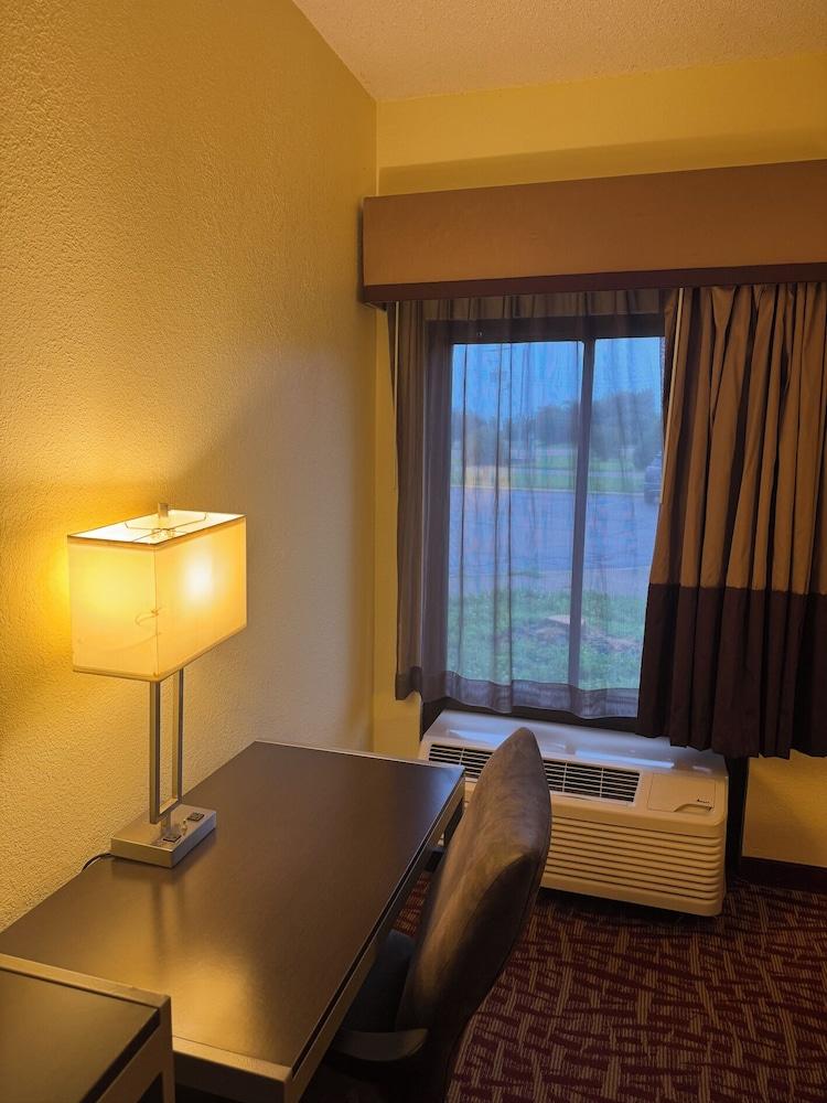 CASINO INN & SUITES TUNICA RESORTS photo 8