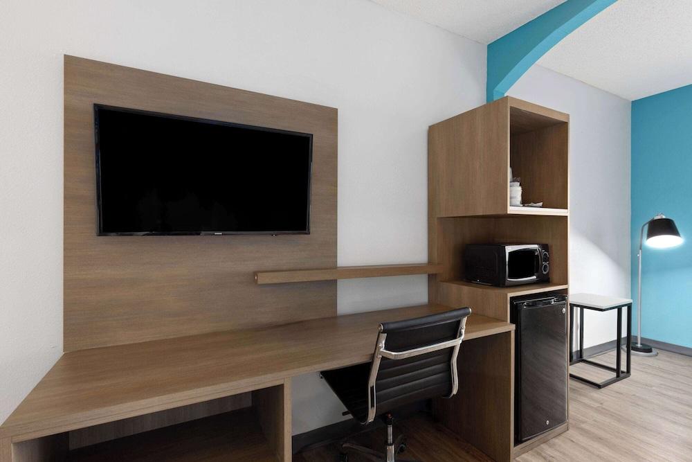 MainStay Suites Decatur River City photo 15