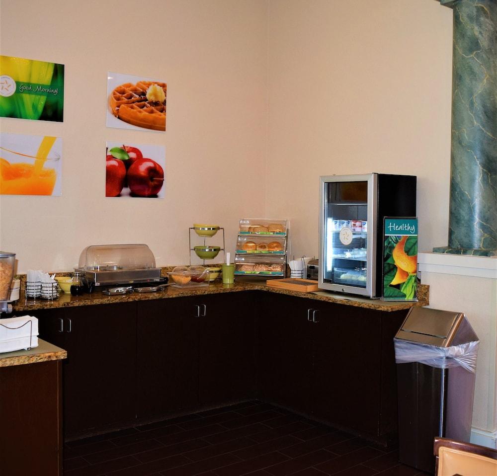 Quality Inn Conference Center at Citrus Hills photo 38