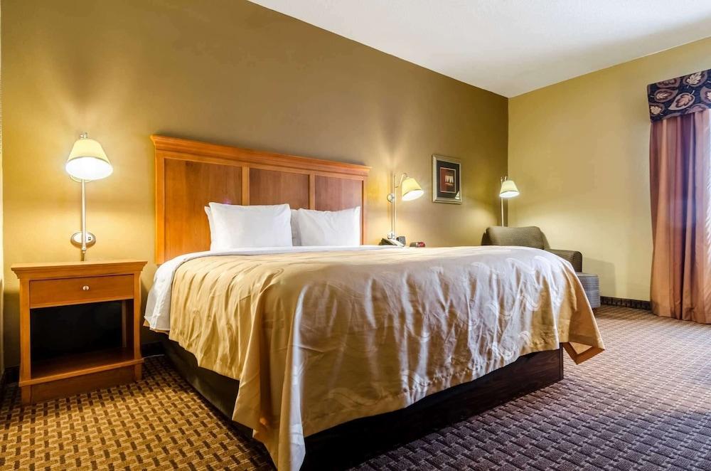 Quality Inn Lumberton North photo 20