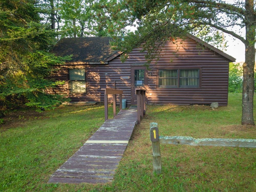 Deer Ridge Resort — hotel in Ely