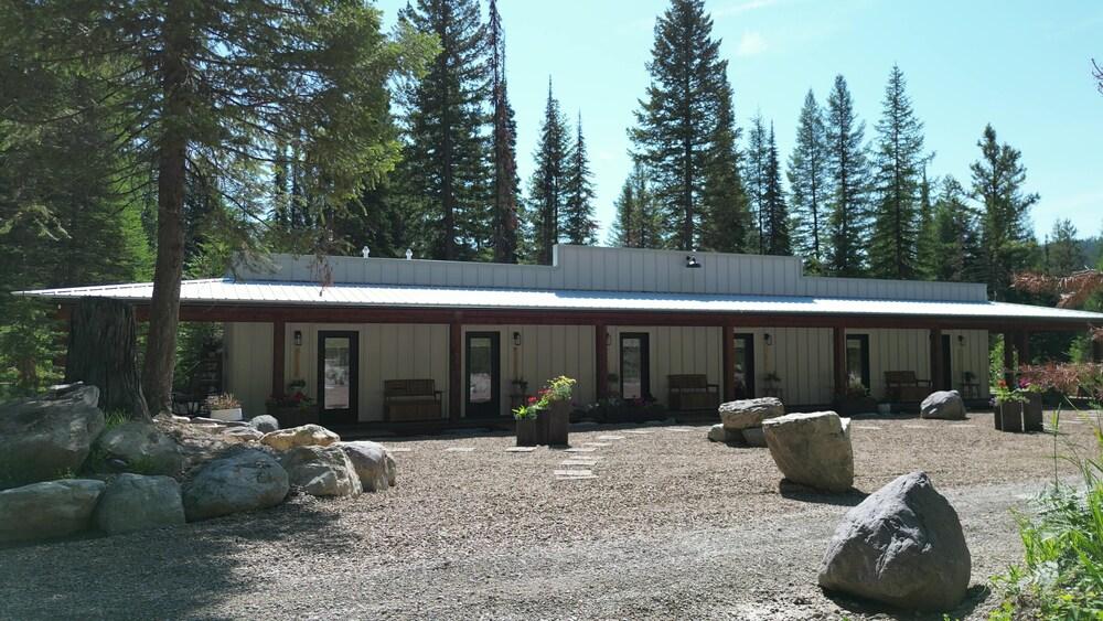Mountainside Lodging & Retreats photo 35