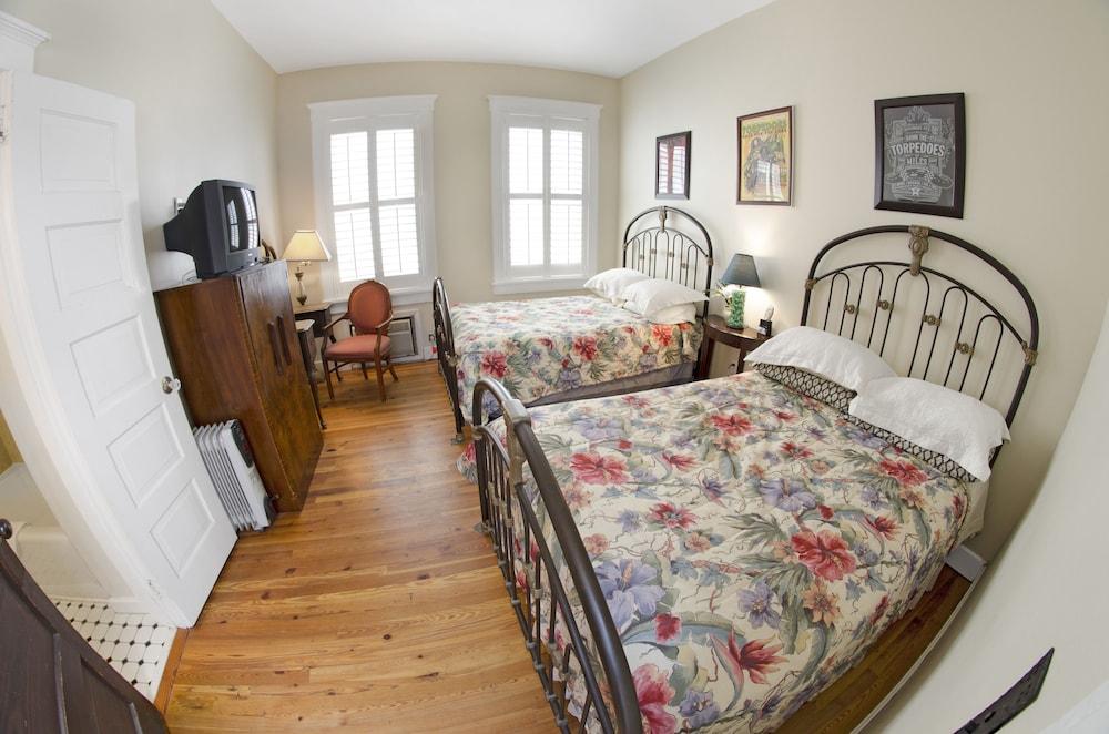 Riverview Hotel photo 2