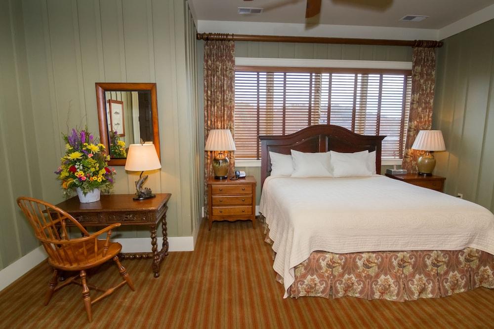 Bright's Creek Lodge photo 76