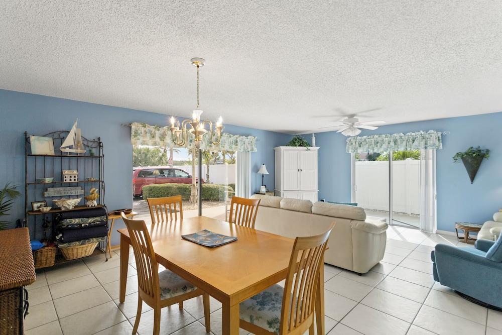 Fifty Gulfside Condominiums photo 8