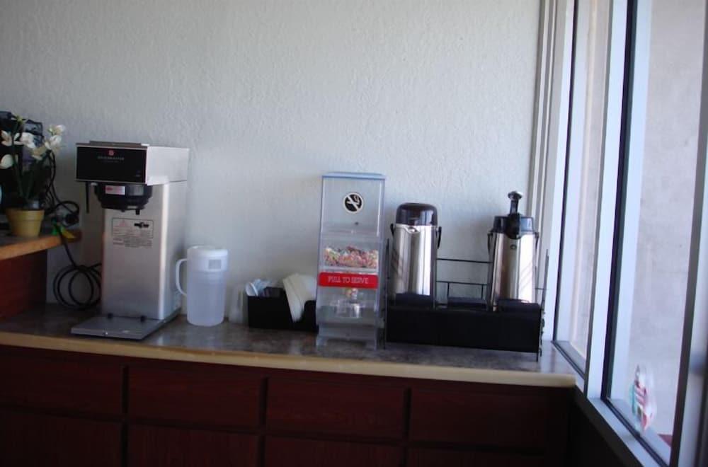Fabens Inn Motel photo 4