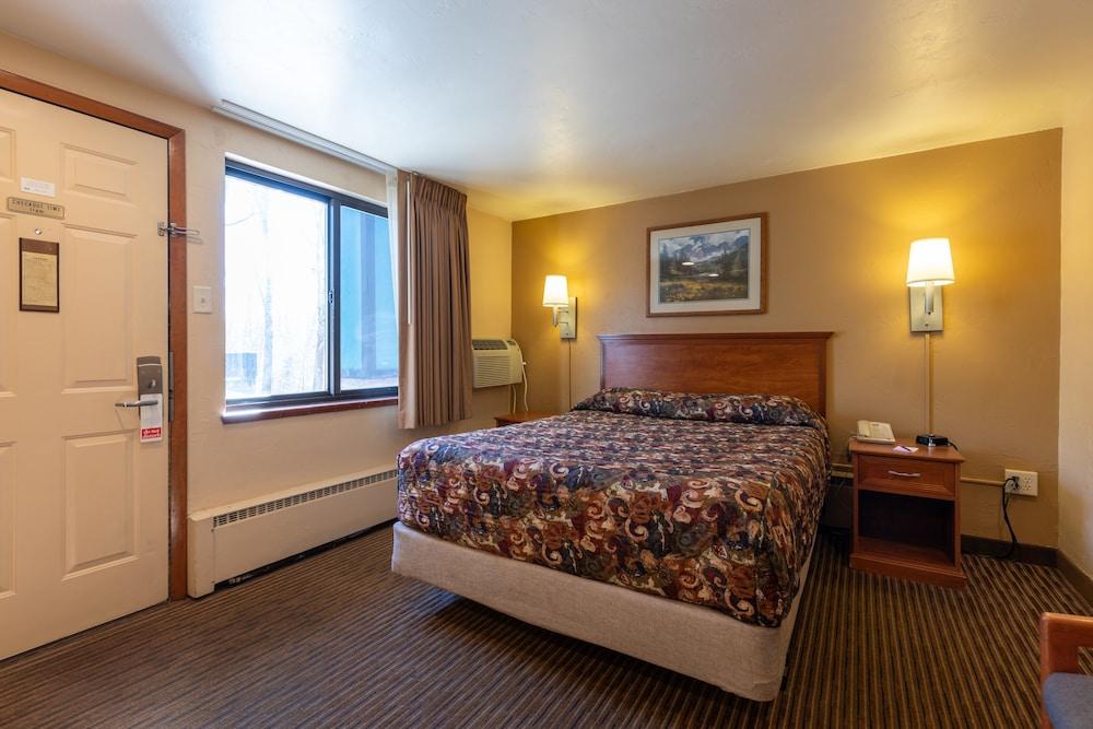 Rabbit Ears Motel photo 20