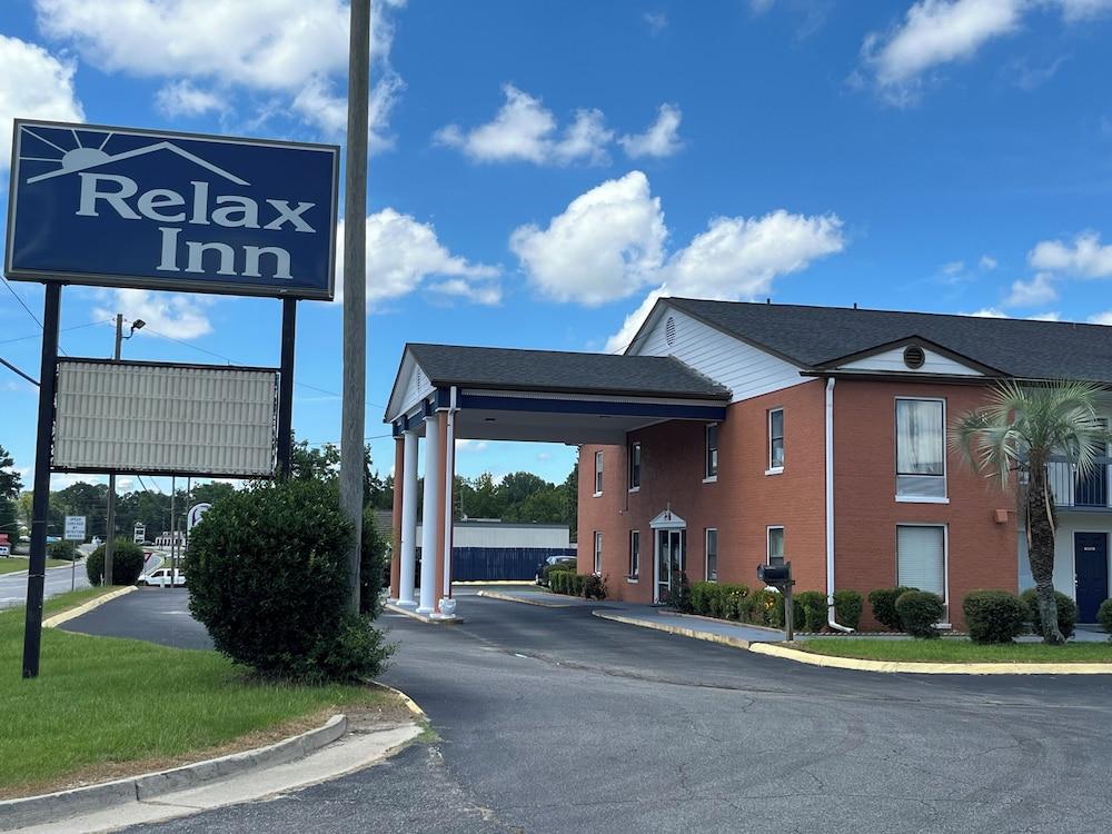 Relax Inn photo 15