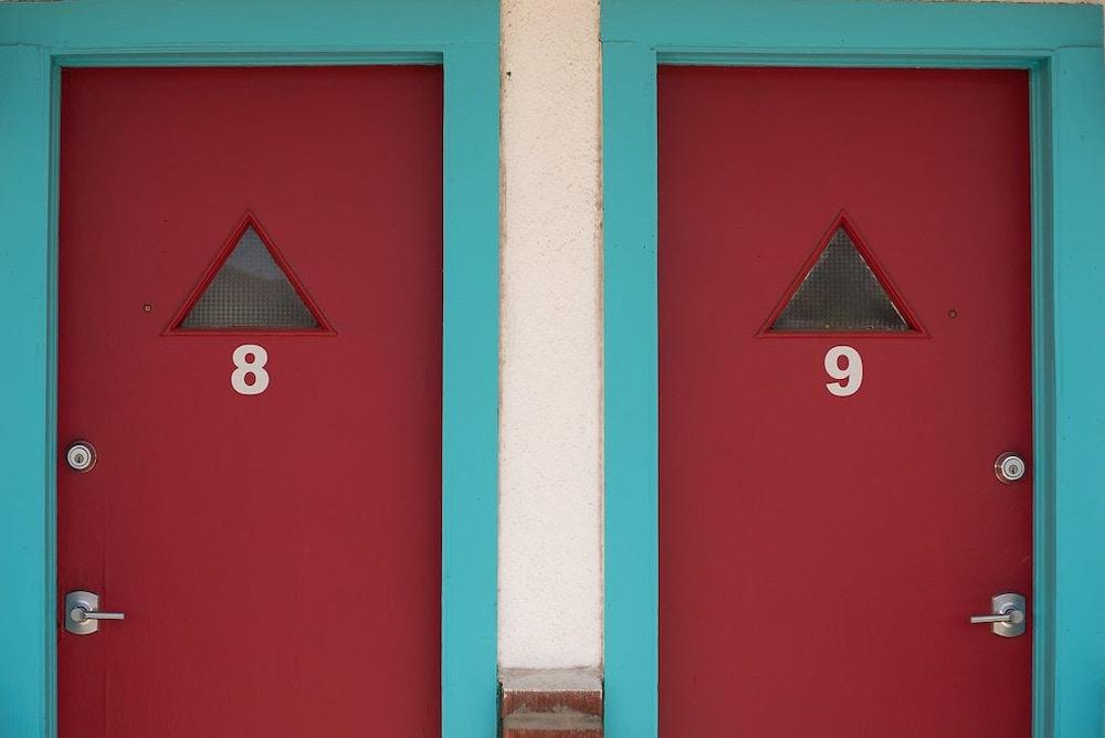 Circle R Motel photo 57