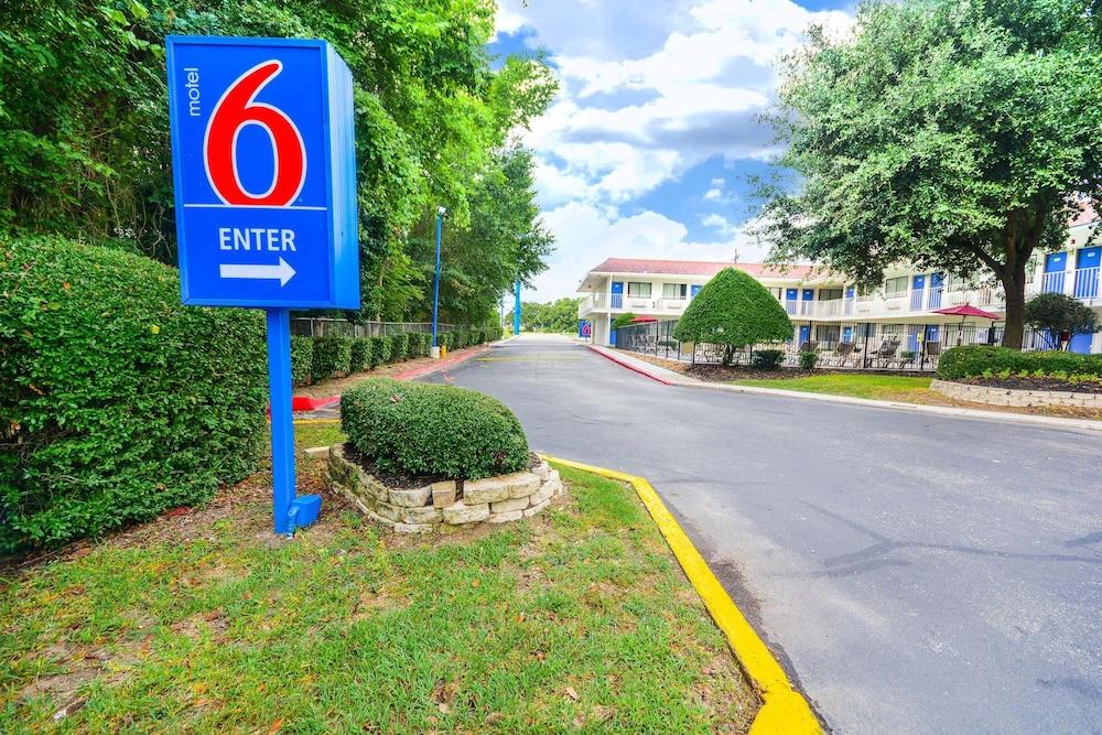 Motel 6 Huntsville, TX — hotel in Huntsville