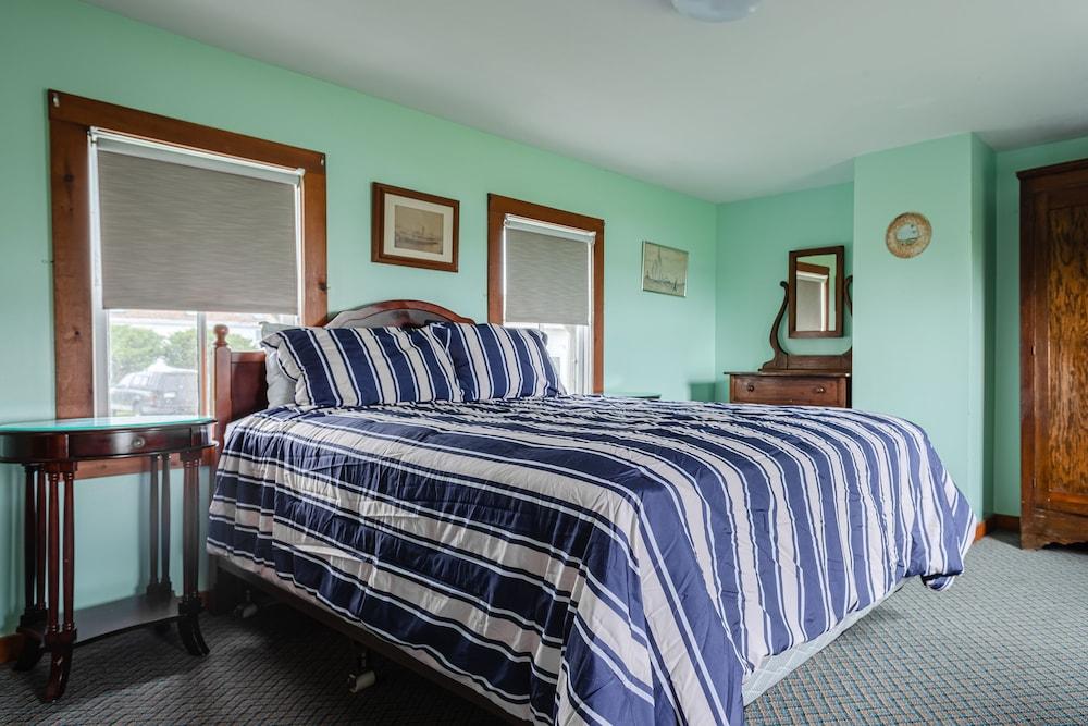 Narragansett Inn photo 25