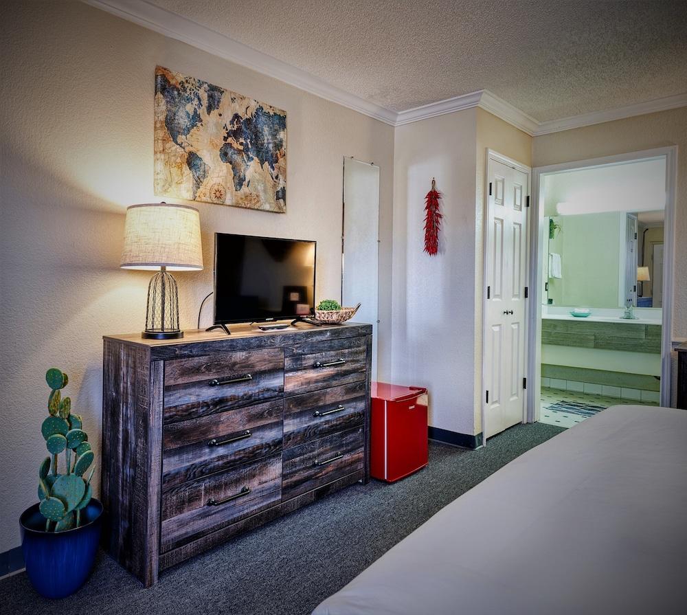 San Mateo Inn photo 18