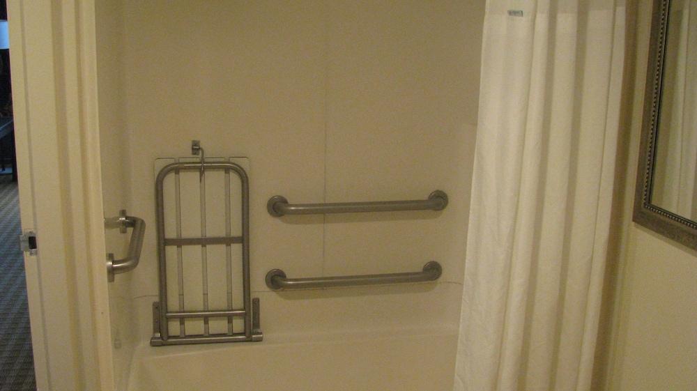 Ramada Plaza Resort & Suites by Wyndham Orlando Intl Drive photo 22