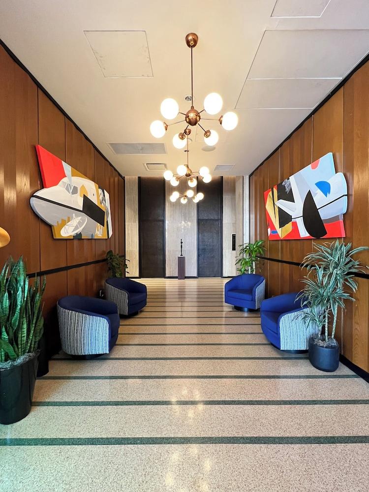 Fairlane Hotel photo 40