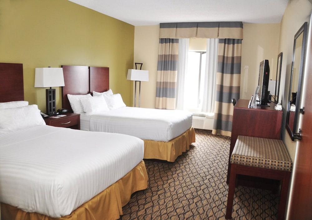 Holiday Inn Express & Suites Lancaster by IHG photo 16
