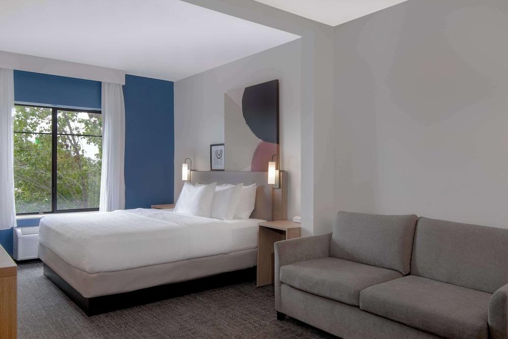 Spark by Hilton Montgomery EastChase photo 16