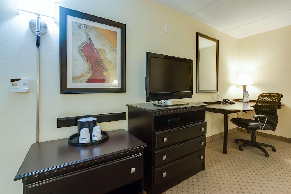 Hampton Inn & Suites Mt. Juliet photo 30