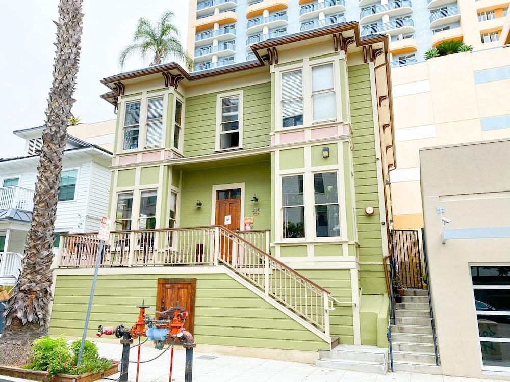 International Travelers House Hostel \- Downtown San Diego Little Italy. photo 1
