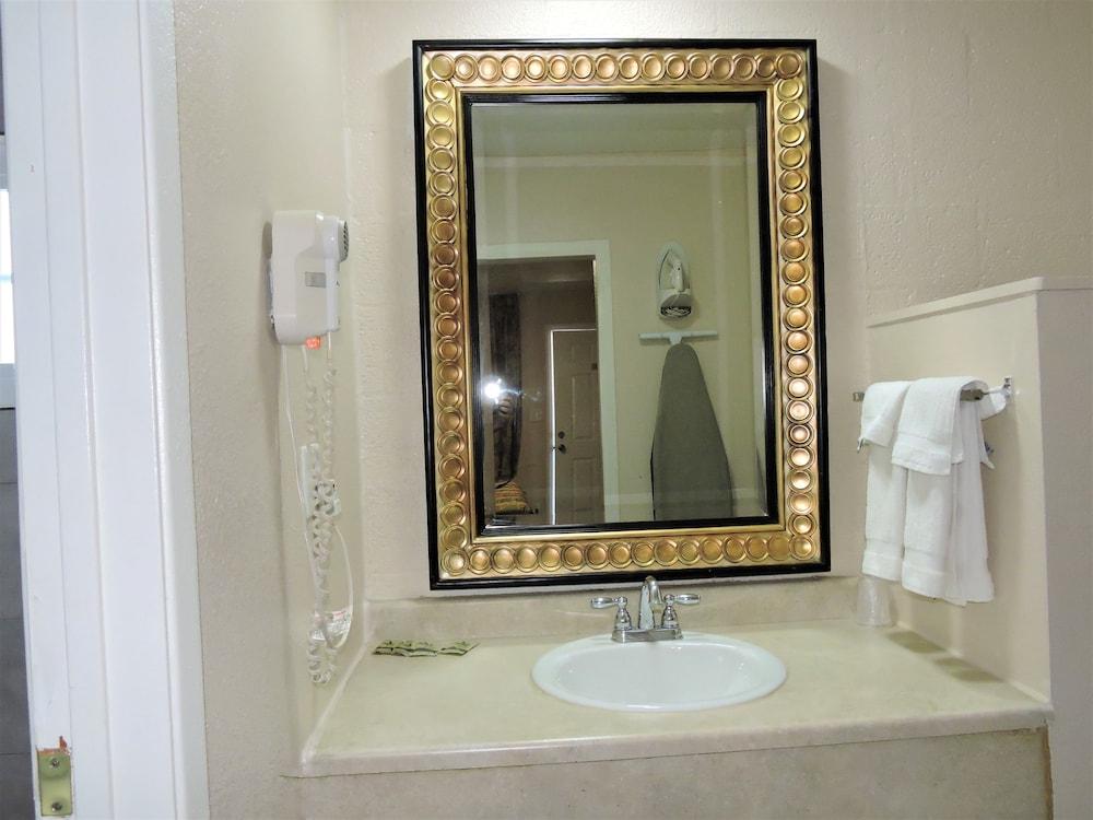 American Inn Motel photo 30