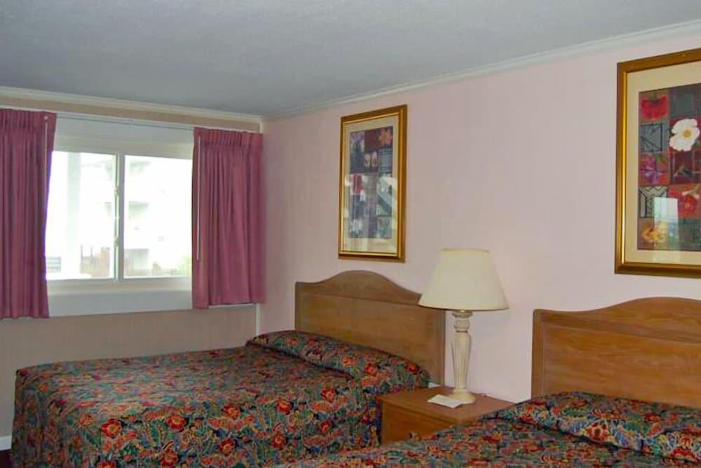 Sea Breeze Inn photo 2