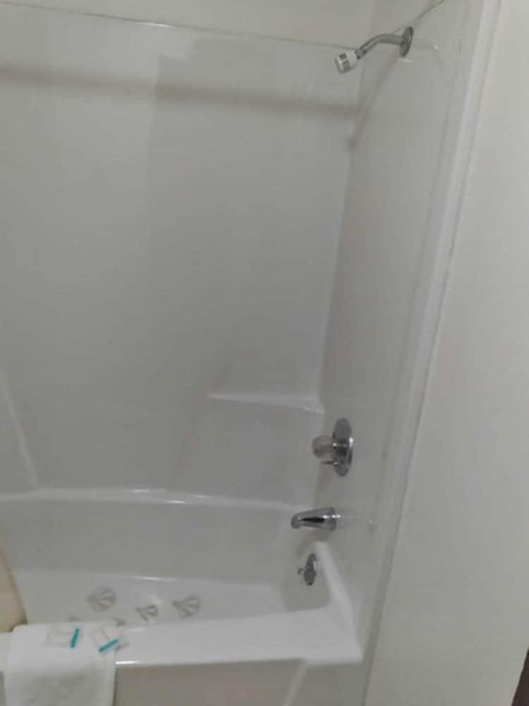 OYO Sandman Inn photo 2