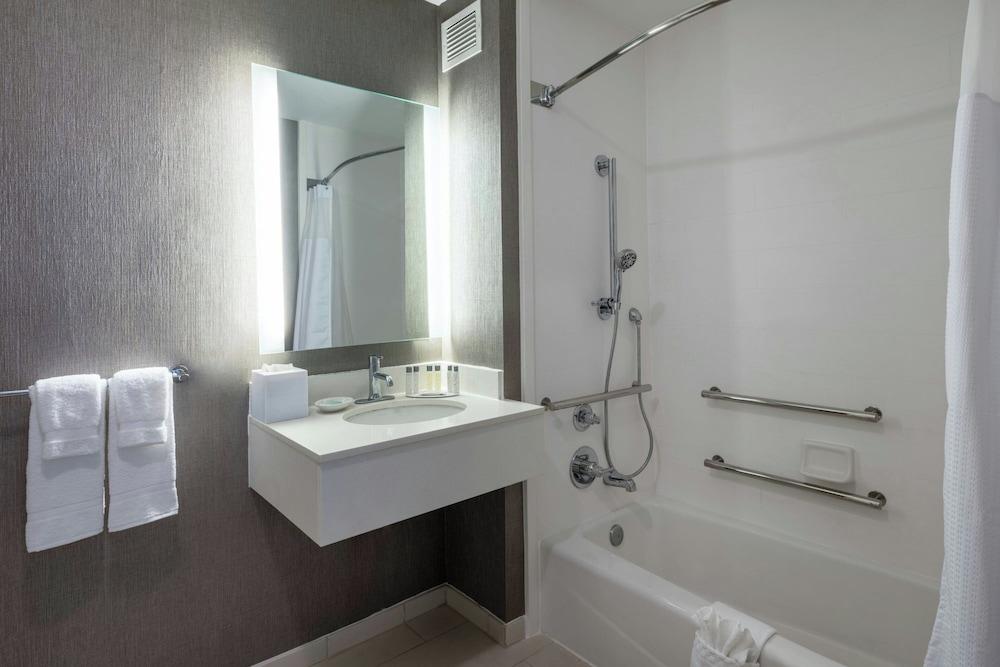 SpringHill Suites by Marriott Pasadena Arcadia photo 20