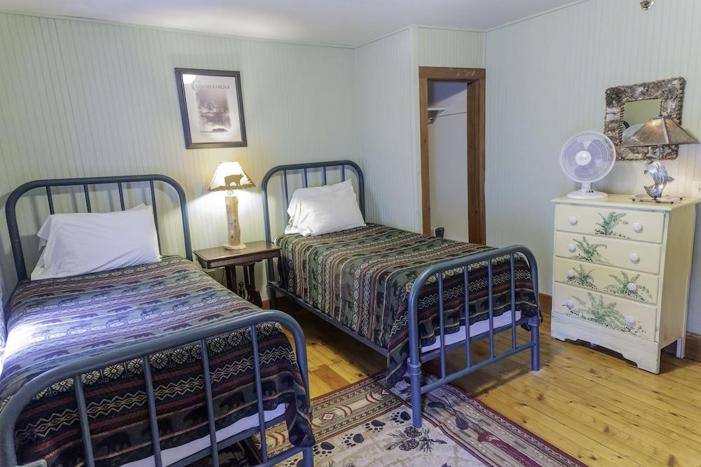 The Woods Inn photo 60