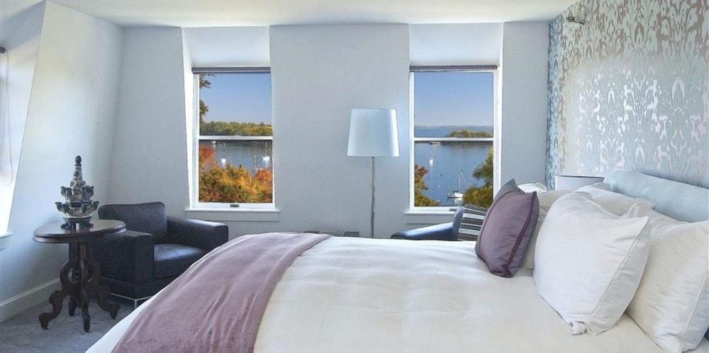 Camden Harbour Inn photo 4