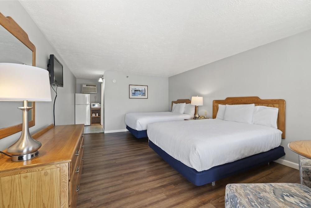 The Mariner Resort photo 32