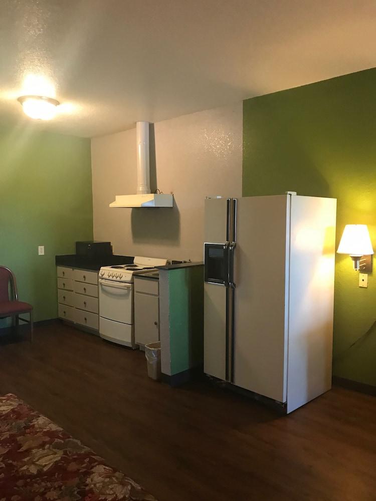 Day N Night Inn photo 22