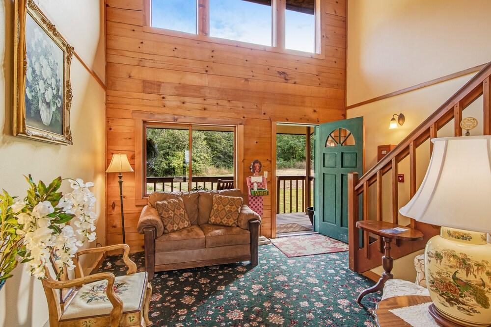 Deer Harbor Inn photo 27