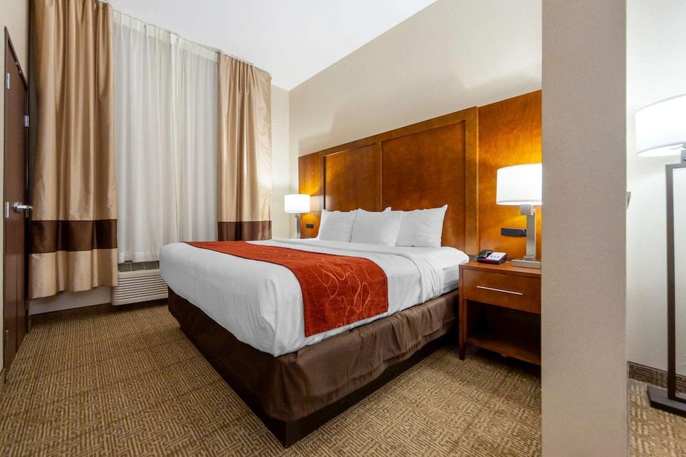 Comfort Suites La Vista - Omaha photo 14