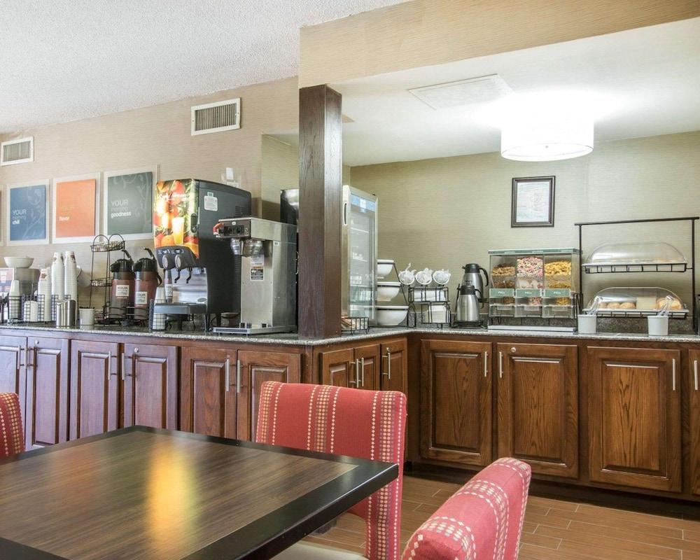 Comfort Inn Livingston photo 31