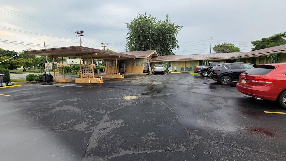 Presque Isle Motel photo 15