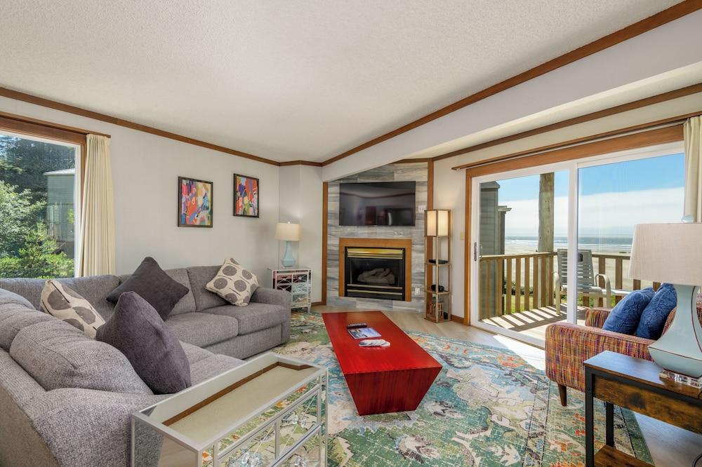 Little Creek Cove Beachfront Resort photo 87