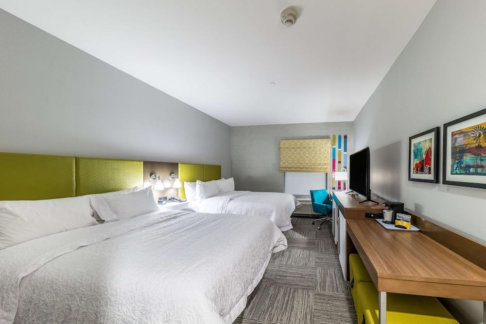 Hampton Inn & Suites Pryor photo 13