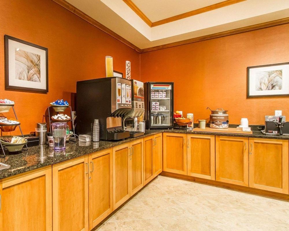 MainStay Suites Stanley photo 22