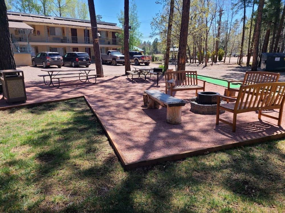 The Nook Pinetop photo 21