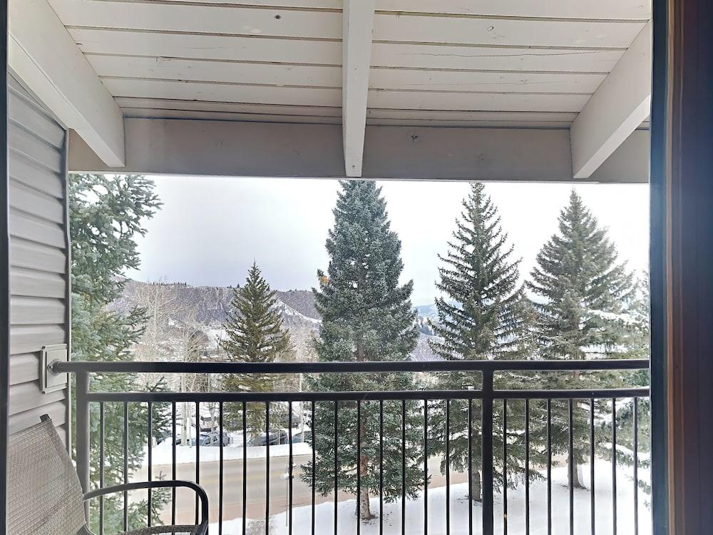 The Timberline Condominiums photo 2