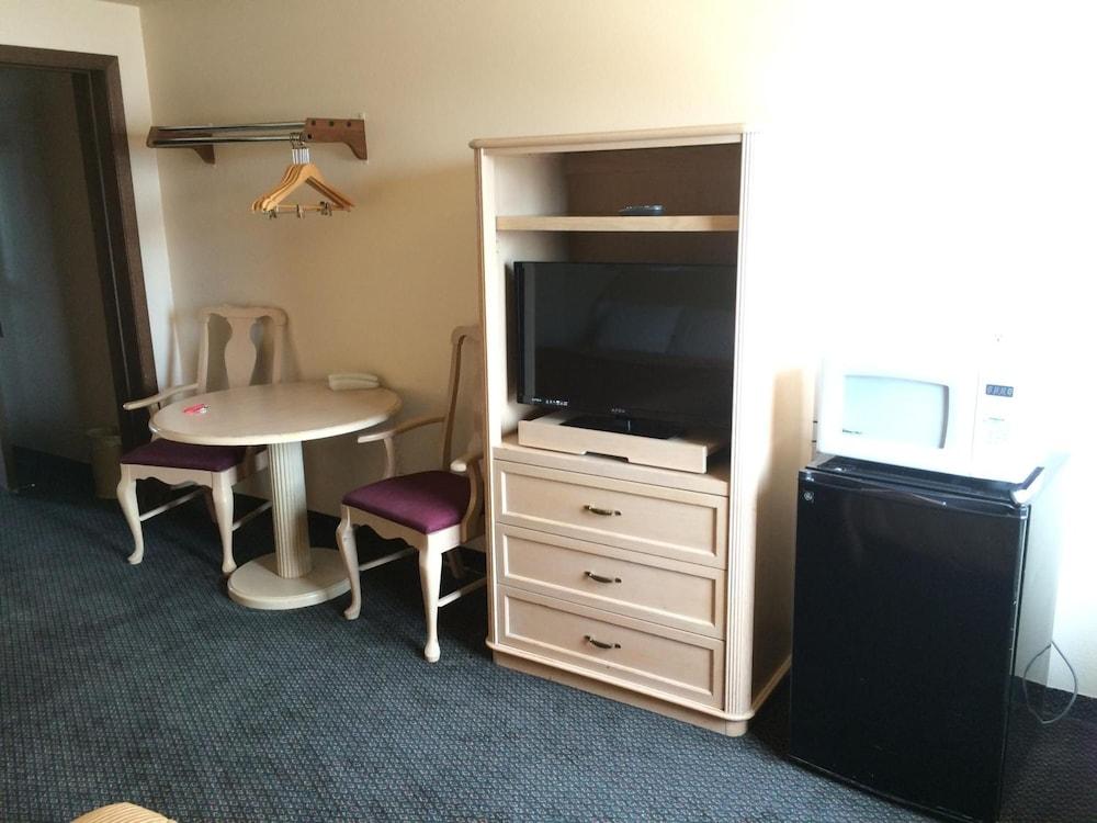 Budget Motel photo 12