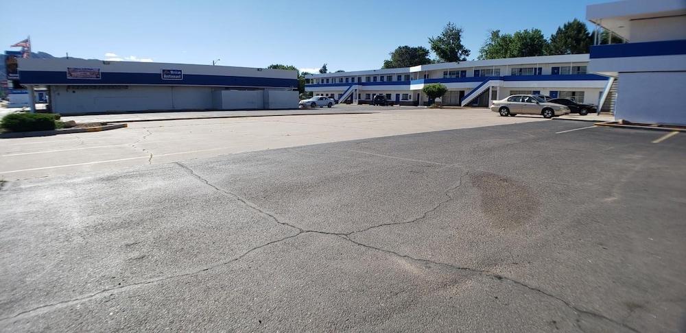 Motel 6 Canon City, CO photo 40