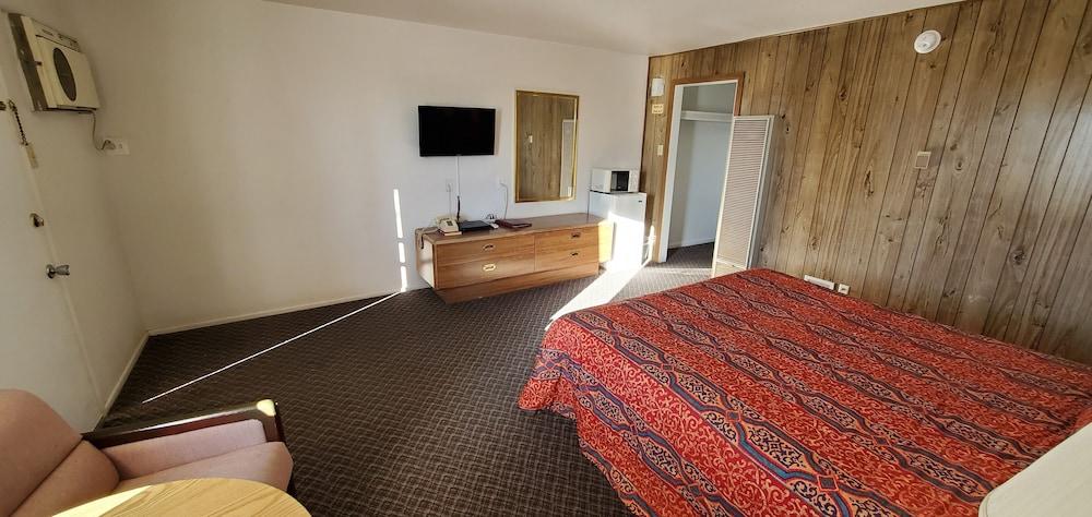 Budget Inn photo 20
