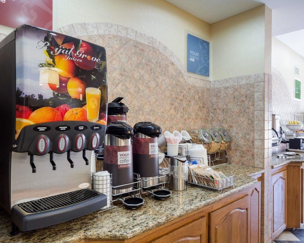 Comfort Inn & Suites Burnet photo 46