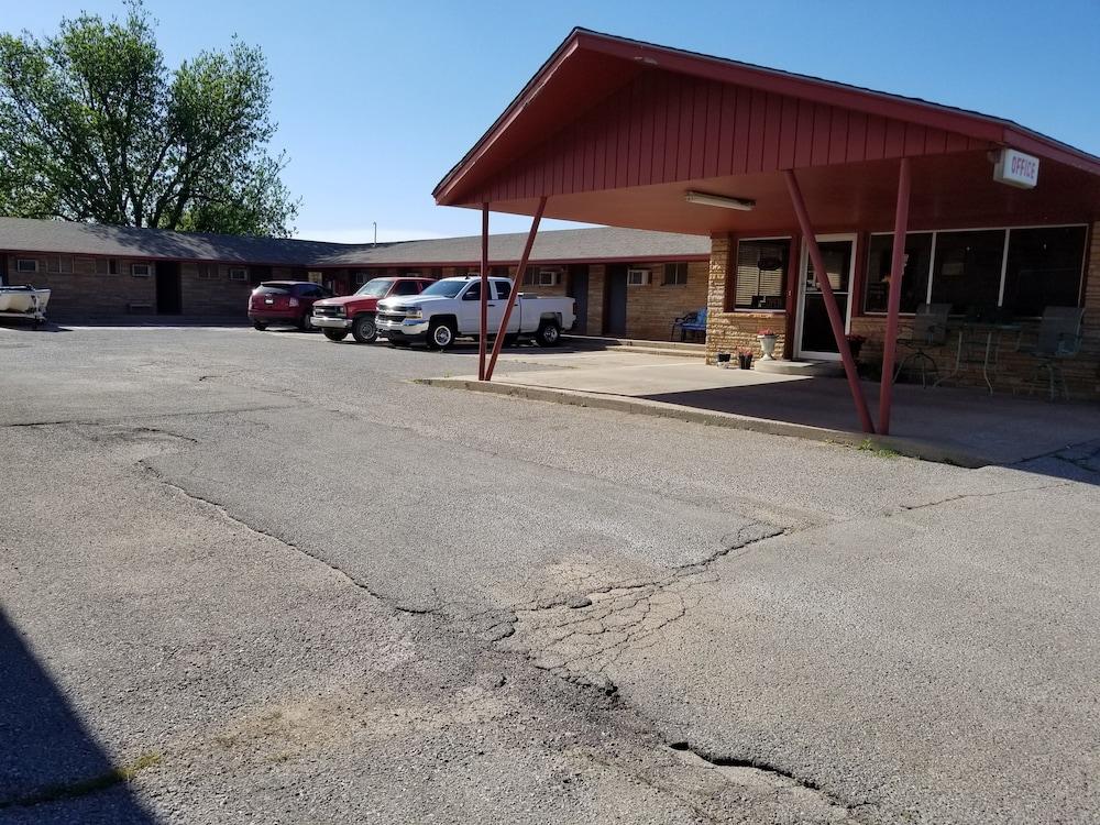 Duffer Motel photo 54