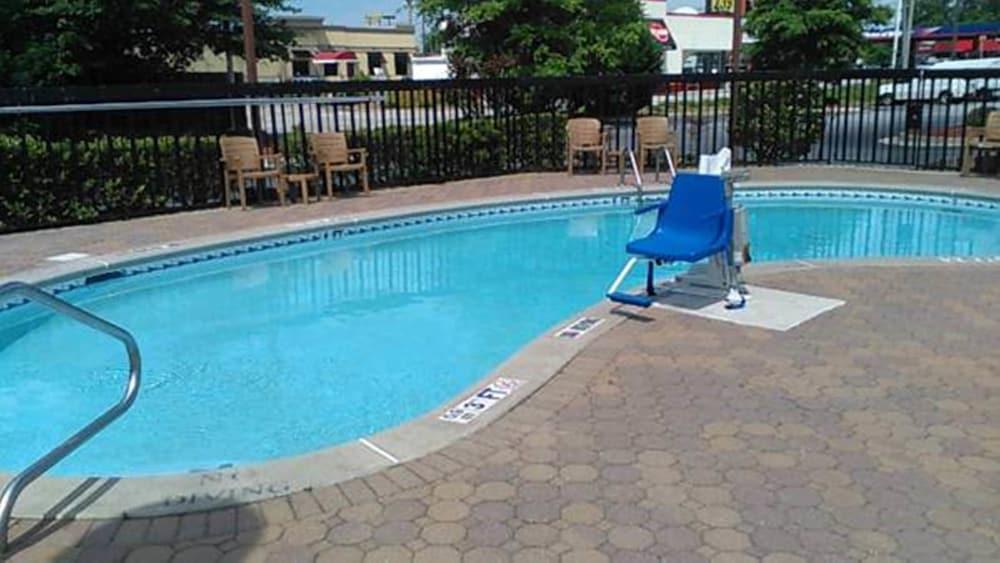 Comfort Inn & Suites Thomson photo 19