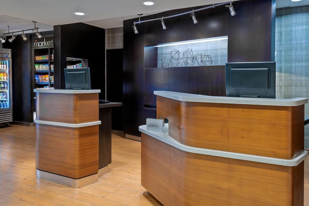 Courtyard by Marriott Asheville photo 2