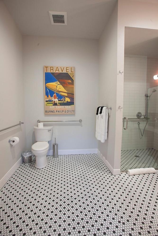 Greyhound Inn photo 63