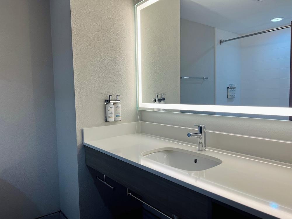 Holiday Inn Express & Suites Sebring by IHG photo 23